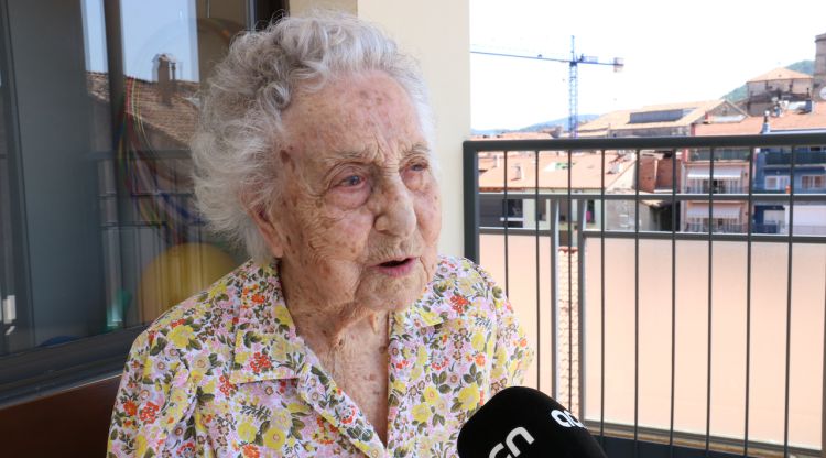 La persona més vella de Catalunya, Maria Branyas, en una entrevista a l'ACN a Olot. ACN