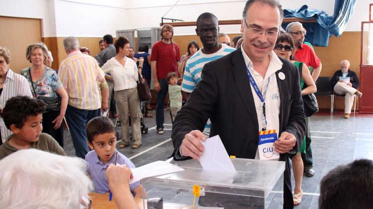 Torramadé votant el diumenge al matí