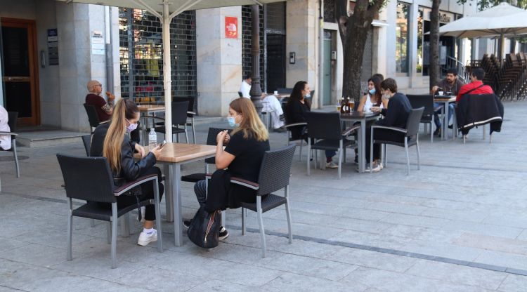 Una terrassa de la rambla de Girona el primer dia de fase 1. ACN