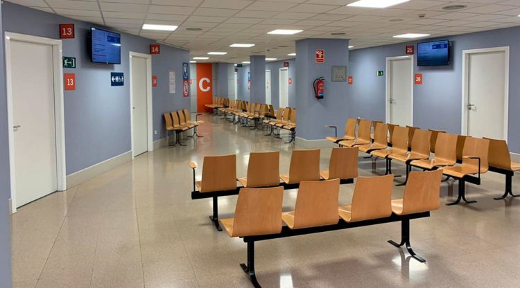 Una sala d'espera de l'hospital de Palamós