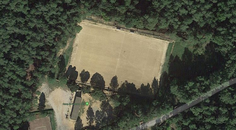 Vista aèria del camp de futbol de la Pera