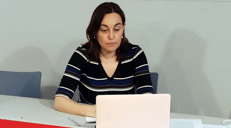 La portaveu del PSC de Girona, Sílvia Paneque, durant la roda de premsa telemàtica per valorar el primer any de mandat de JxCat
