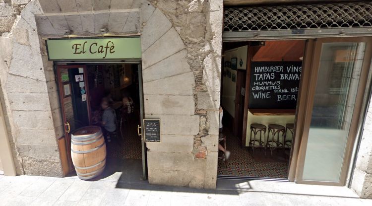 Exterior d'El Cafè situat al carrer dels Ciutadans número 1 de Girona