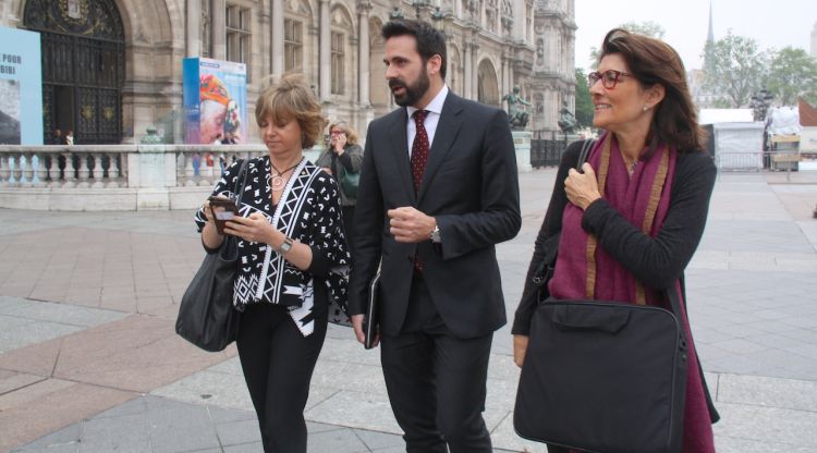 Meritxell Borràs amb Jordi Cabrafiga i Ester Obach el 2016. ACN