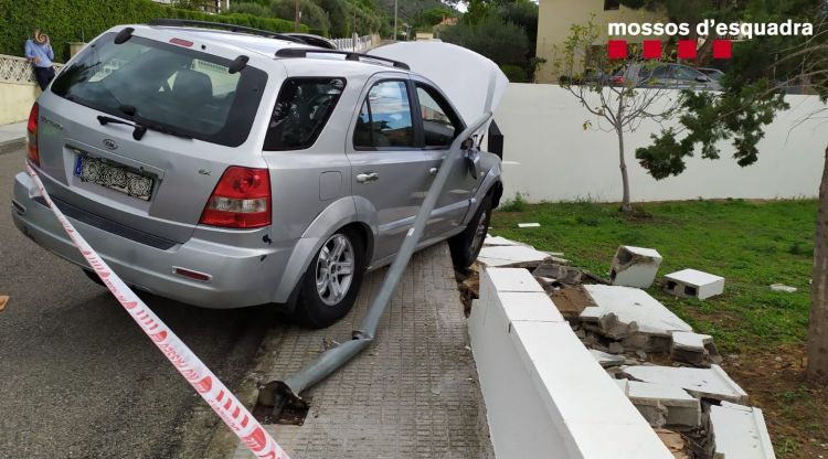 El vehicle després de patir l'accident