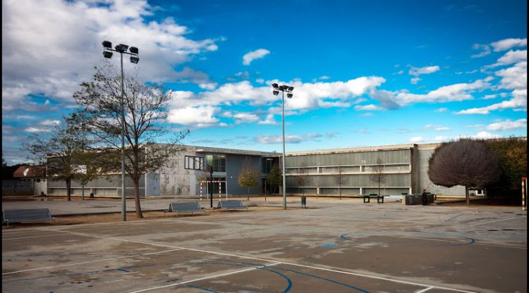 Exterior de l'Institut de Castelló d'Empúries