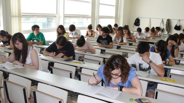 Estudiants gironins que feien les proves de selectivitat el passat mes de juny