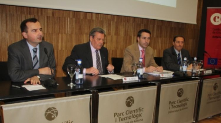 Un moment de la xerrada-col·loqui que s'ha fet aquest matí al Parc Científic i Tecnològic.