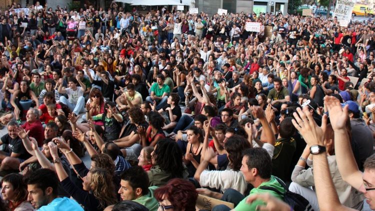Manifestació multitudinària dels 'indignats' a Girona © ACN