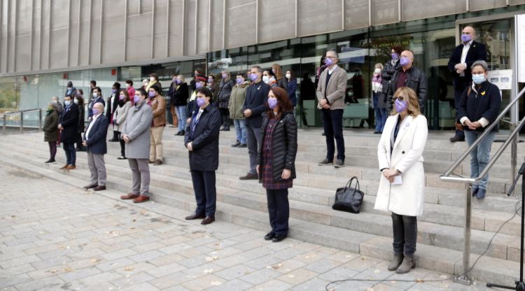 Minut de silenci de Generalitat, Diputació i Ajuntament de Girona contra la violència envers les dones. ACN