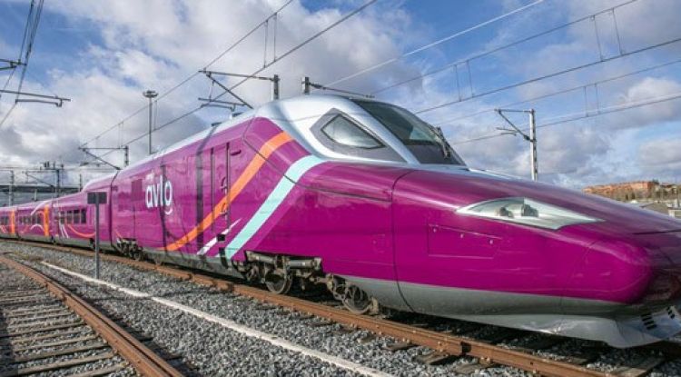 Un tren AVLO, el servei d'alta velocitat 'low-cost' de Renfe