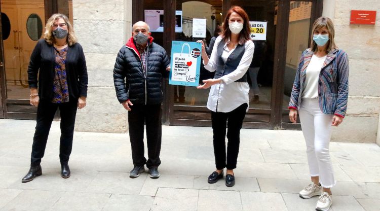 D'esquerra a dreta; Mercè Ramírez de Cartagena, Josep Mª Noguer, Marta Madrenas i Glòria Planas. ACN