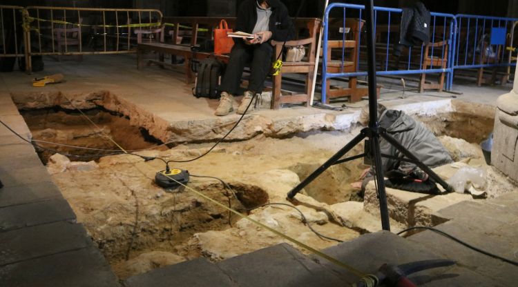 Zona on s'han fet les excavacions a la basílica de Santa Maria. ACN