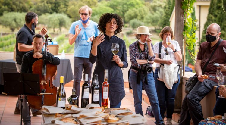 Clara Antúnez durant un tast celebrat al festival Vívid. Xènia Gasull