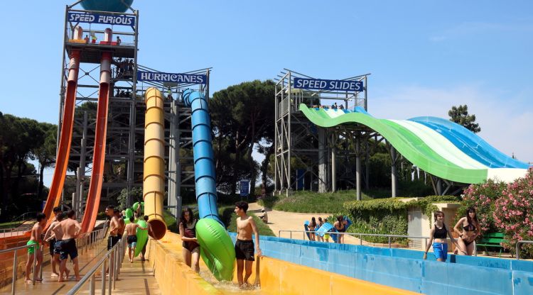 Els tobogans del parc aquàtic Waterworld de Lloret de Mar, avui. ACN