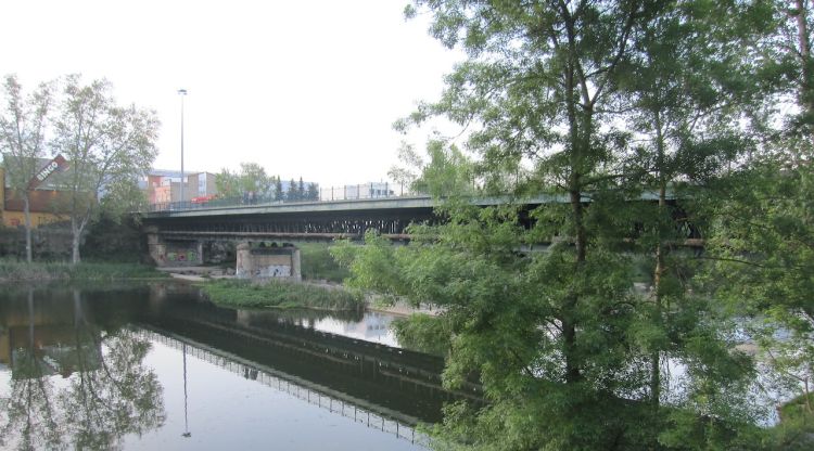 El Pont de la Barca de Girona. Viquipedia