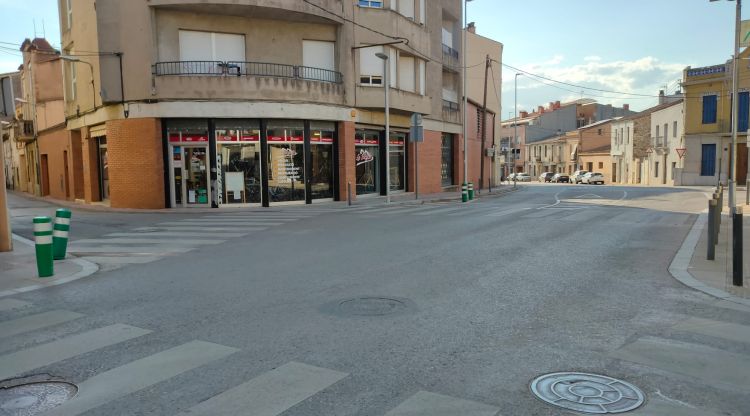 Un tram del carrer de la Bisbal que enllaça amb el carrer de la Indústria