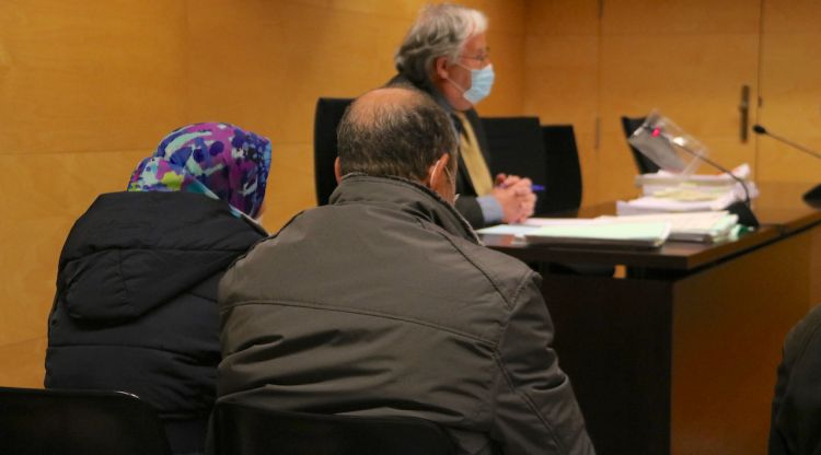 La parella durant el judici a l'Audiència de Girona. ACN