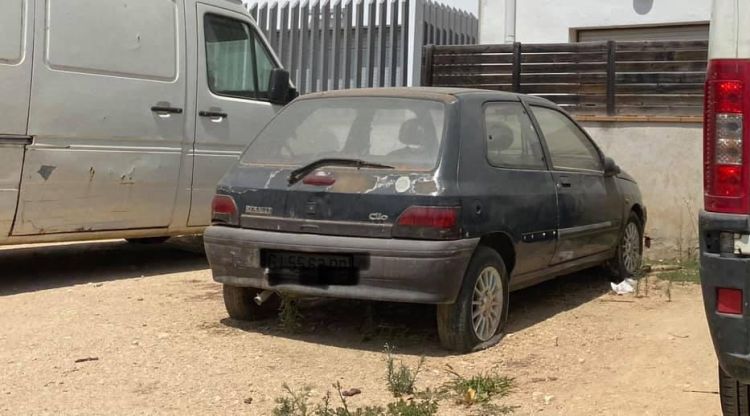 Un vehicle abandonat a Vidreres