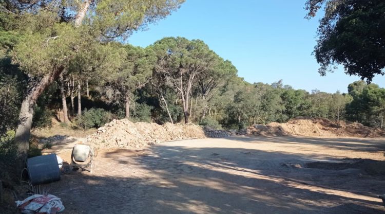 L'aparcament de Cap Roig on els denunciants asseguren que s'ha ampliat