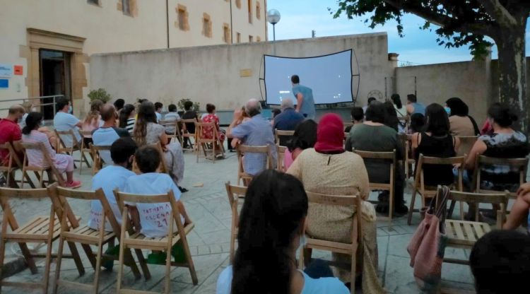 Acte de presentació dels dos curtmetratges preparats per infants i joves de la Bisbal d'Empordà