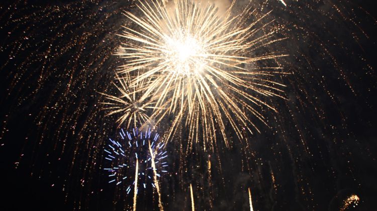 Un dels moments de l'espectacle pirotècnic d'aquesta nit © ACN