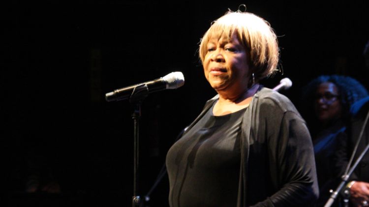 La cantant Mavis Staples durant la seva actuació al Festival de la Porta Ferrada © ACN