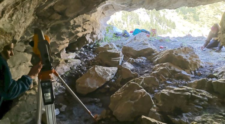 Interior de la cova prehistòrica de Queralbs (Ripollès), la 338. ACN