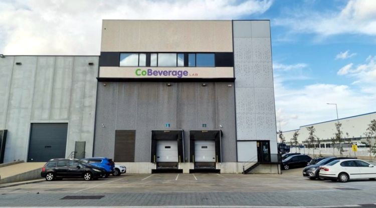 La façana de l'empresa CoBeverage Lab, que materialitza l'acord entre la garrotxina Noel i el grup jamaicà