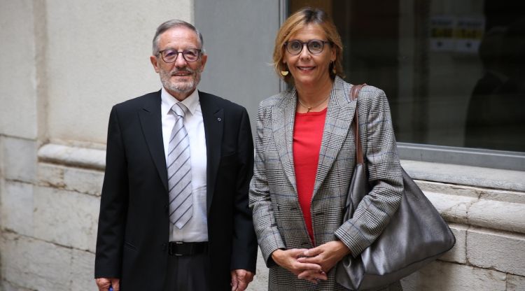 Marta Alsina acompanyada de l'ara ja exdefensor de la ciutadania, Ramon Llorente