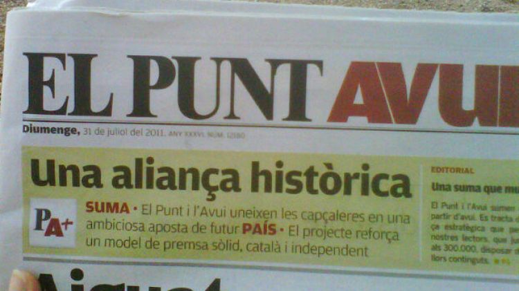 Primera portada de El Punt Avui © Neus Munte