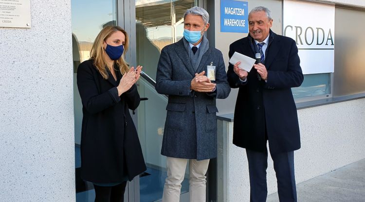 La directora general d'Indústria, Natàlia Mas, i el director general de Croda a l'estat espanyol, Sergi Ruscalleda