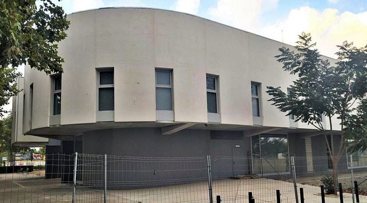 Exterior del centre de formació integral Ferran Sunyer