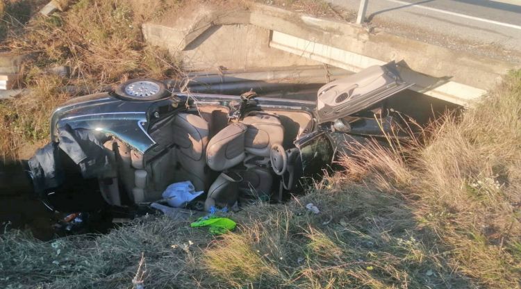 El vehicle sinistrat que ha caigut dins del canal. Anti-Radars Garrotxa