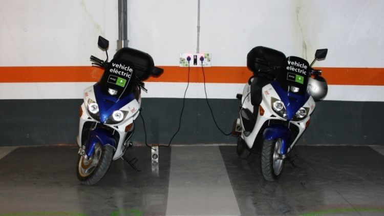 La Guàrdia Urbana de Figueres ja disposa de motocicletes elèctriques © AG