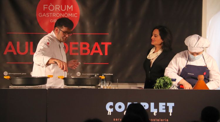 El cuiner Xavier Arrey fa un taller de cuina halal en una de les aules del Fòrum Gastronòmic de Girona