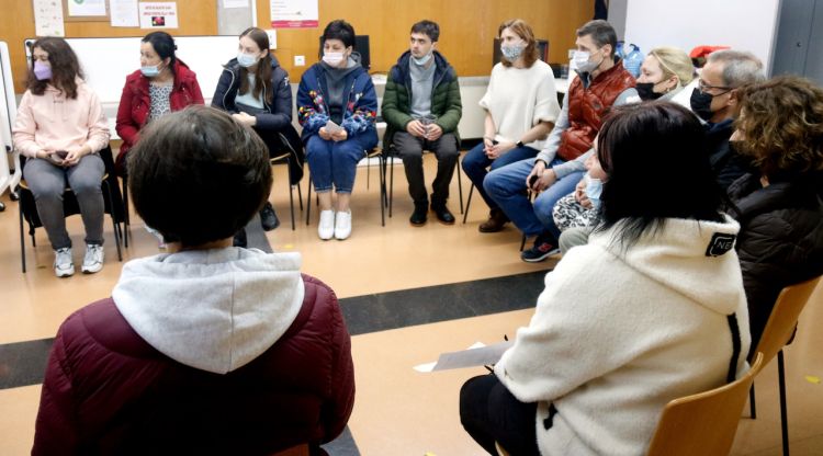 La primera de les sessions de suport psicològic i emocional s'ha fet al centre cívic Vicenç Bou de Platja d'Aro. ACN
