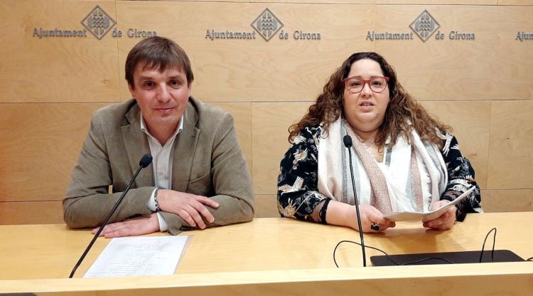 La regidora de Cs a l'Ajuntament de Girona, Míriam Pujola, i el portaveu provincial del partit, Héctor Amelló
