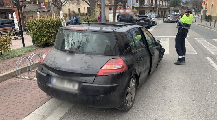 El vehicle del conductor begut, després d'accidentar-se