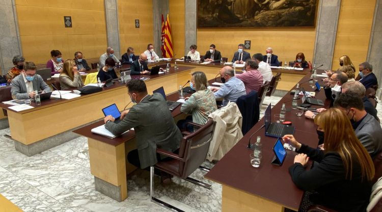 Els diputats de la Diputació de Girona en el plenari ordinari del mes de març