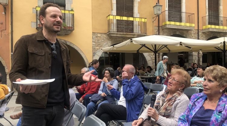 L'actor Marc Martínez durant el showcooking