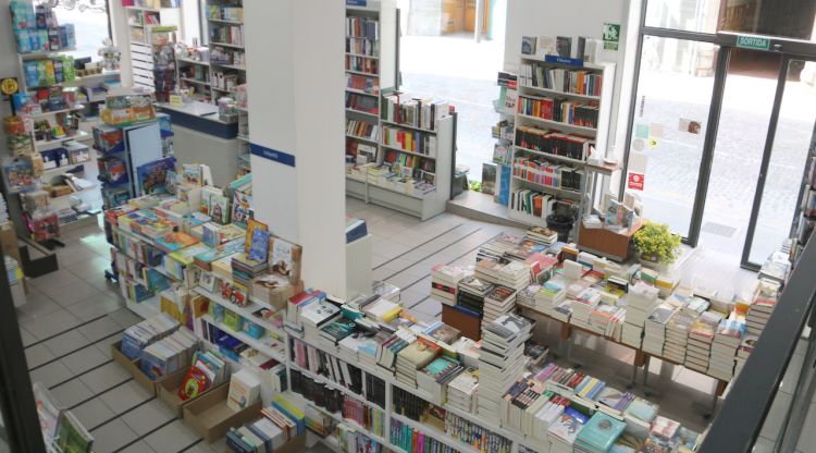Interior la llibreria Empúries de Girona. ACN
