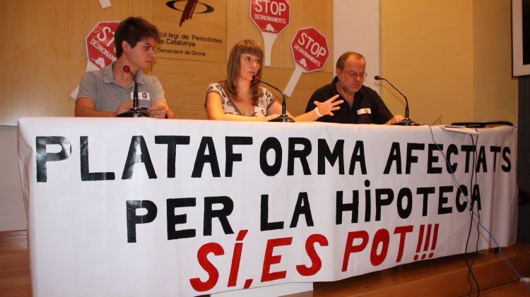 Un moment de la presentació de la Plataforma d'Afectats per la Hipoteca de Girona © ACN