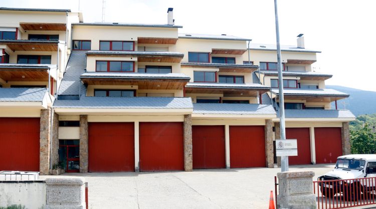 Els pisos de la collada de Toses que l'Ajuntament de Planoles vol destinar a lloguer social. ACN