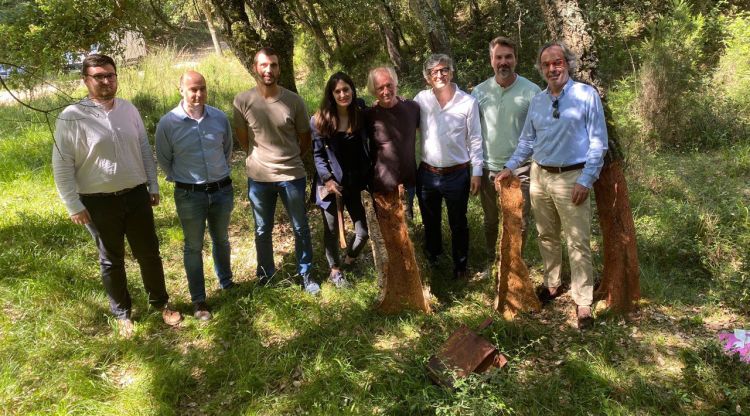 Un moment de la la visita institucional de la directora general de l'Incavi a la seu de Palafrugell de l'Institut Català del Suro