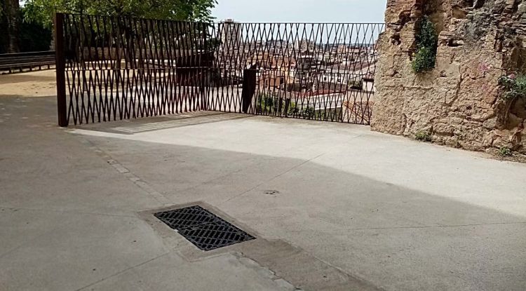 Mirador del carrer de les Dones al Barri Vell