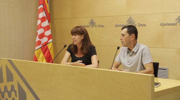 L’alcaldessa de Girona, Marta Madrenas, i el cap de la Unitat Municipal d’Anàlisi Territorial (UMAT) del consistori, Jordi Xirgo, aquest matí