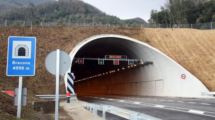 Un dels accessos del túnel de Bracons (arxiu)