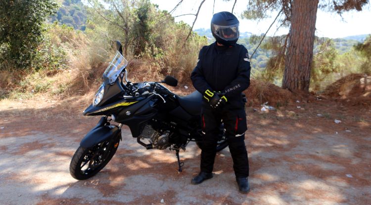 Una de les dues motos espiell incorporades amb un mosso motorista a Lloret. ACN