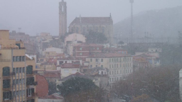 Imatge de Portbou patint els efectes del temporal d'aquest dilluns © Natàlia Fontacaba